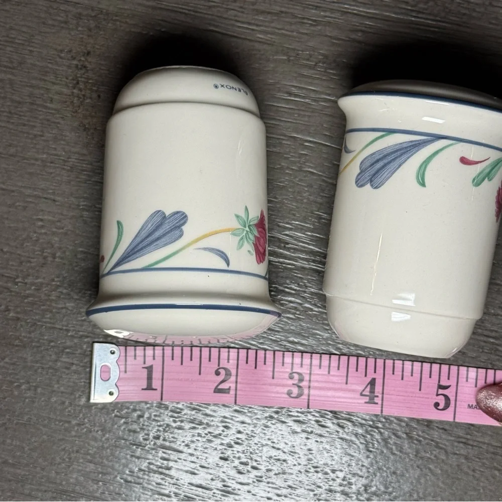 Lenox Chinastone Set 2 Salt And Pepper Shakers Poppies On Blue Pattern